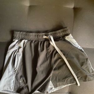 Young L.A size large mens athletic shorts